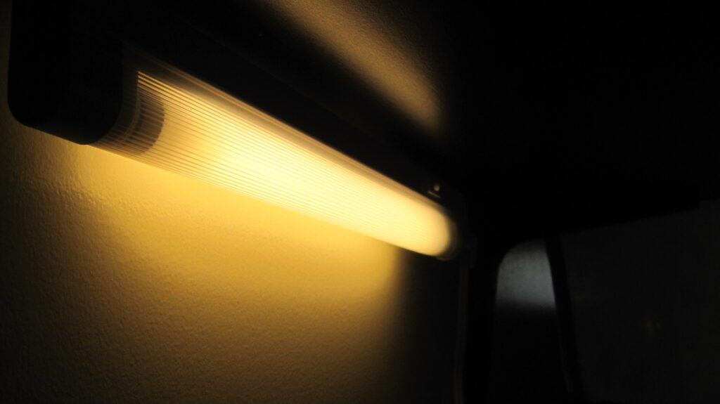 Lampa HPS do doświetlania roślin